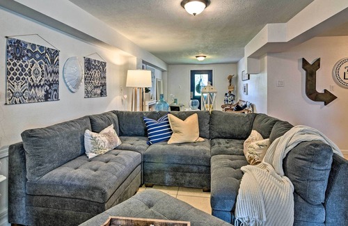 Bayou Vista House | Canal-Front Hitchcock Home w/ Private Dock!