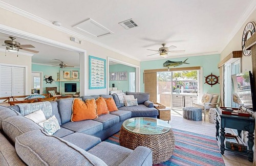 Marathon House | Canal-front home with large private dock, plunge pool, kayaks, & bikes - dog OK