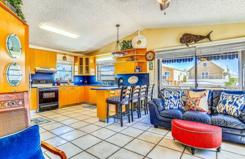 Blue Waters House | Canal-front home with WiFi, parking, and easy access to open water