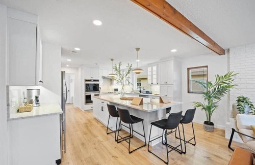 Palm Harbor House | Canalfront with Pool Kayaks Bikes & Boat Access