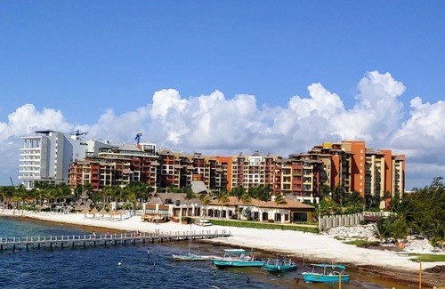 Playa Mujeres Apartment | Cancun's 4 Diamond Hotel, Deluxe Studio with white sandy beaches