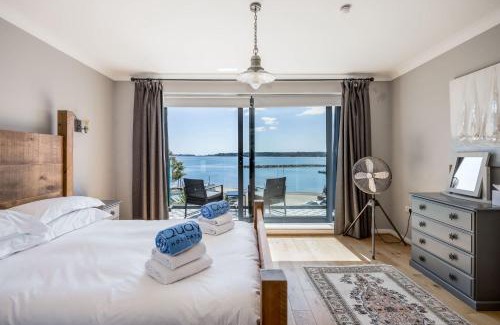 Poole House | Candle Island View - Superb Harbour Views from Three Floors