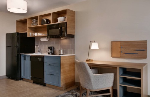 Bel Air Hotel | Candlewood Suites Aberdeen-Bel Air by IHG