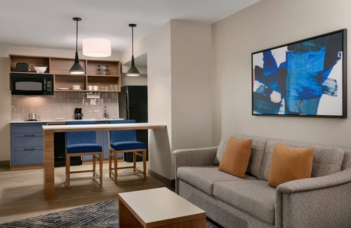 Terry Sanford Hotel | Candlewood Suites Fayetteville Fort Bragg by IHG
