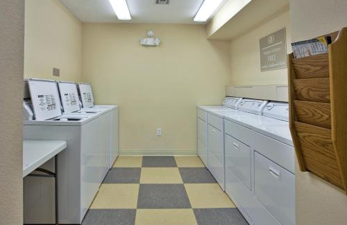 Sulphur Hotel | Candlewood Suites Lake Charles-Sulphur by IHG