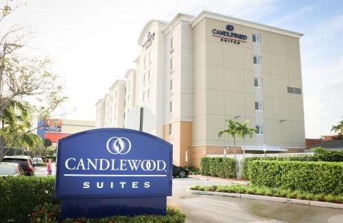 Virginia Gardens Hotel | Candlewood Suites Miami Intl Airport - 36th St by IHG