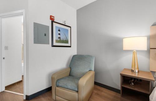 Northeast Pensacola Hotel | Candlewood Suites - Pensacola - University Area by IHG