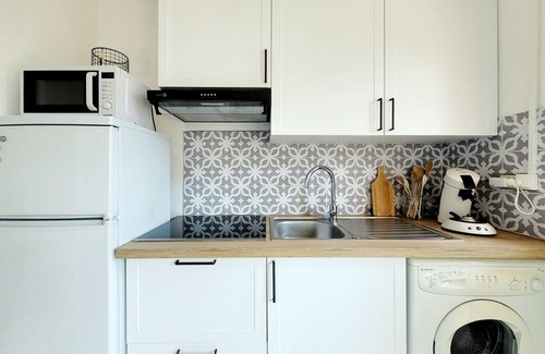 La Cote Radieuse Apartment | Canet-en-Roussillon - Modern studio for 4 - AC - Near sea and amenities
