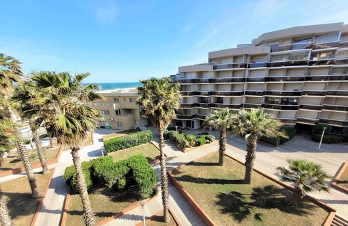 La Cote Radieuse Apartment | Canet-en-Roussillon - Modern studio for 4 - AC - Near sea and amenities