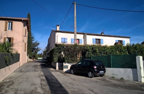 Mougins Apartment | CANNELLE-studio-20m²-in Bed and Breakfast PARFUMS D'AZUR - MOUGINS