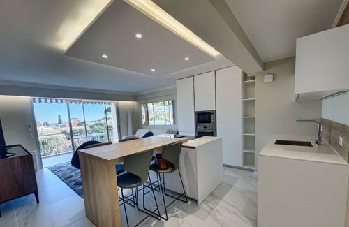 Riou - Petit Juas - Av de Grasse Apartment | Cannes 3-room apartment with sea view