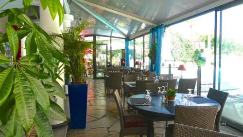 La Bocca Apartment | Cannes plages du Midi Appartements climatisés Bord de mer de 1 à 6 pers, 2 piscines, Parking privatif inclus