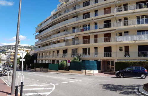 Prado - Republique Apartment | Cannes with large private garden and parking