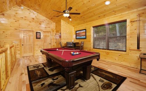 Gatlinburg - Pigeon Forge Villa | Canoe Creek