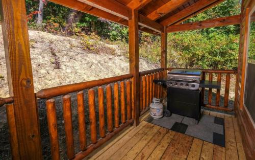 Gatlinburg - Pigeon Forge Villa | Canoe Creek