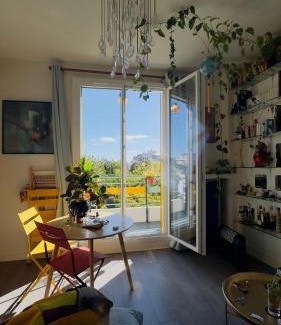 Charonne Apartment | Canopée, paisible, chaleureux, lumineux, balcon