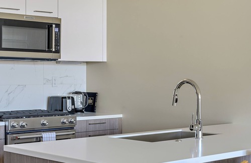 Highland Condo | Canvas & Comfort | Espadin LoHi