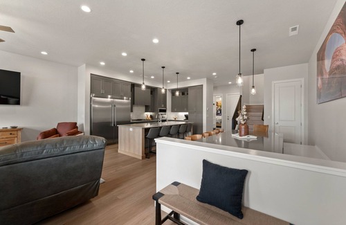St. George House | Canyon Country Oasis: Desert Color Lagoon + Beaches
