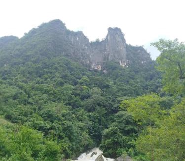 Tra Linh Bed & Breakfast | Cao Bang Loop Homestay - Camping & Daily Trekking Tour