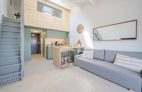 Saint-Mandrier-sur-Mer Apartment | Cap Soleil - Swimming pools, Tennis courts & Cove