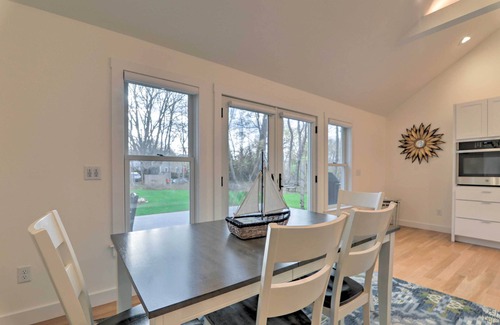 Brewster Cottage | Cape Cod Cottage w/Fire Pit - Walk to Beach!