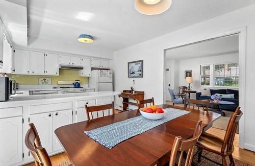Chatham House | Cape Escape - Family-Friendly Chatham Retreat