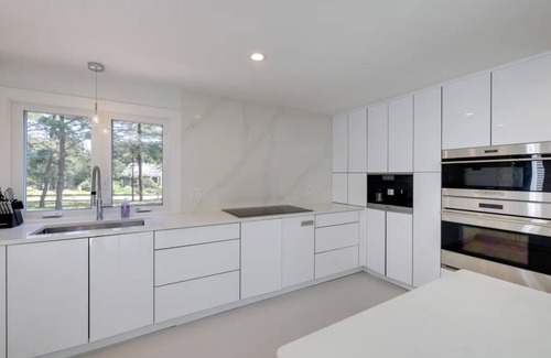 Wellfleet House | Cape Home w/Oceanview, Roof Deck Pool & Hot Tub