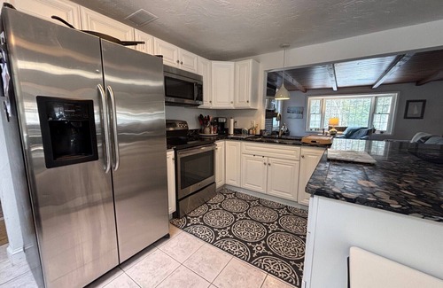Gilford House | Cape home with Beach access in Dockham Shore Estates