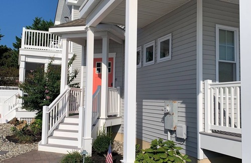 Villas House | Cape May Beach- Luxury Bayfront- Heated Pool-Linens