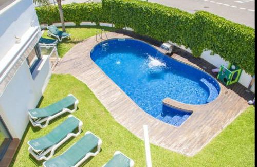 Calafell House | Capilla - Xeckin Holidays
