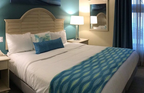 Capistrano Beach Resort | Capistrano SurfSide Inn 1 Bedroom Sleeps 4