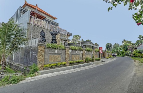 Lodtunduh Hotel | Capital O 90654 Pondok Wisata Buana Amerta