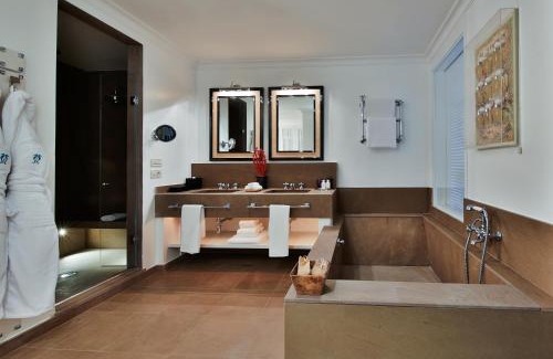 Capri Hotel | Capri Tiberio Palace - The Leading Hotels of the World