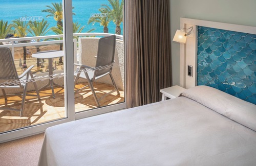Santa Susanna Hotel | Caprici Beach Hotel & Spa