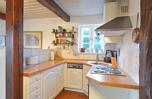 Suderende Apartment | Captain Hansen House - Ground floor - Vacation in the artist village Oldsum