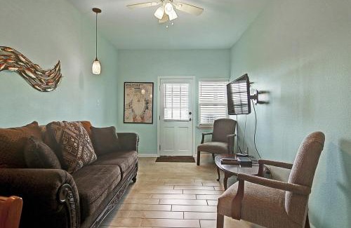 Port Aransas House | Captain Quarter's 1 bedrm unit at Sea Isle Village