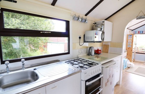 Aberystwyth Cottage | CAPTAIN'S CABIN, pet friendly, country holiday cottage in Aberystwyth
