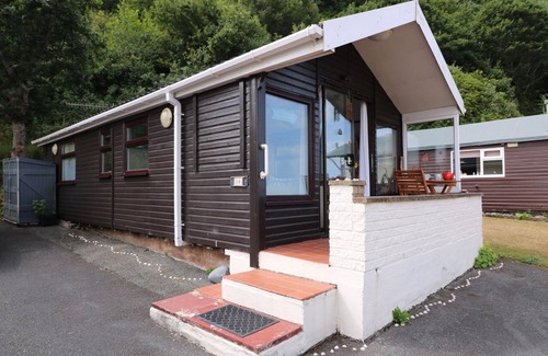 Aberystwyth Cottage | CAPTAIN'S CABIN, pet friendly, country holiday cottage in Aberystwyth