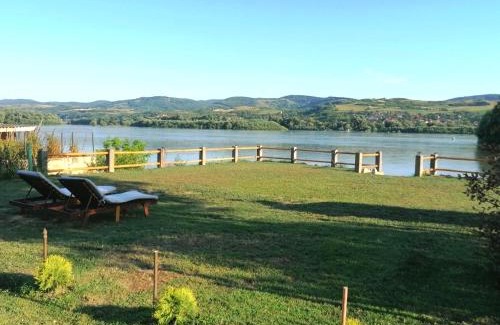 Cerevic House | Captain's house by the Danube river