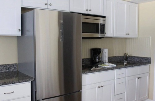 Falmouth Heights Apartment | Captain's Quarters Resort Oceanfront suite, beautiful ocean view