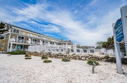Falmouth Heights Apartment | Captain's Quarters Resort Oceanfront suite, beautiful ocean view