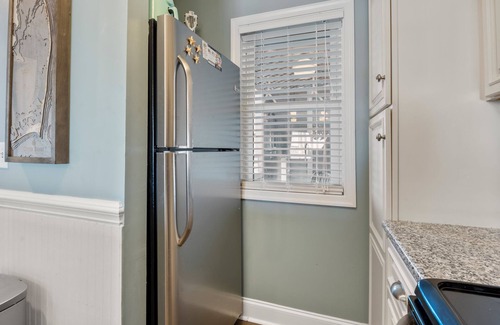 Manteo Condo | Captain's Quarters: Soundfront | Private Boat Slip