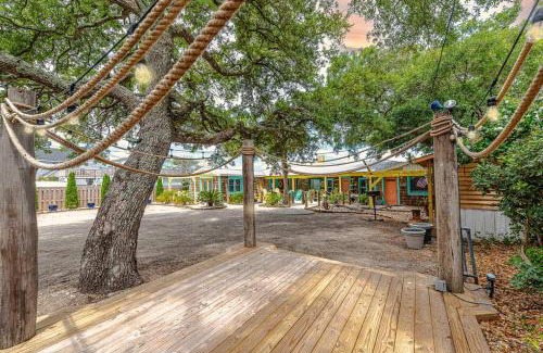 North Carolina Coast Apartment | Captain's Quarters at Island Breeze of CB