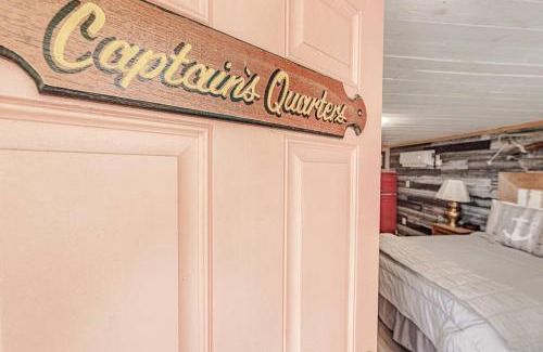 North Carolina Coast Apartment | Captain's Quarters at Island Breeze of CB