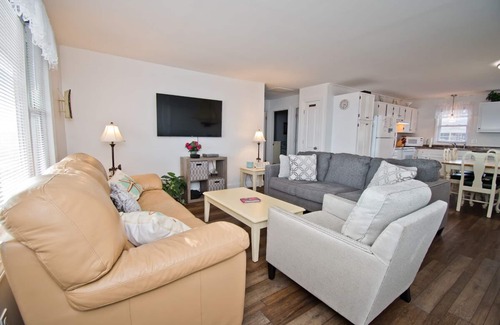 Emerald Isle House | Captain's Quarters West, Oceanfront Duplex in Emerald Isle, NC!