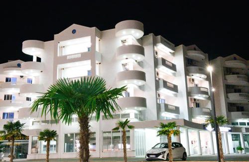 Ksamil Apartment | CAPTAIN'S RESIDENCE