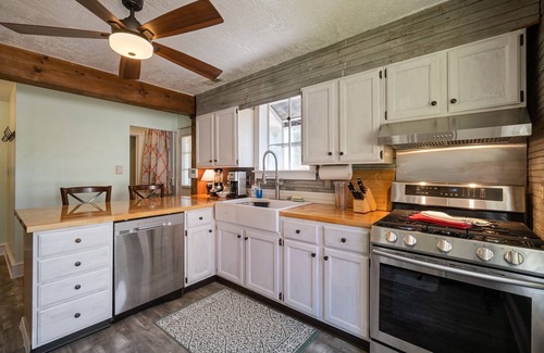 Willoughby Spit Cottage | Captains Quarters by the Bay by RedAwning