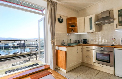 Porthmadog Cottage | CAPTAIN’S QUARTERS, pet friendly in Porthmadog