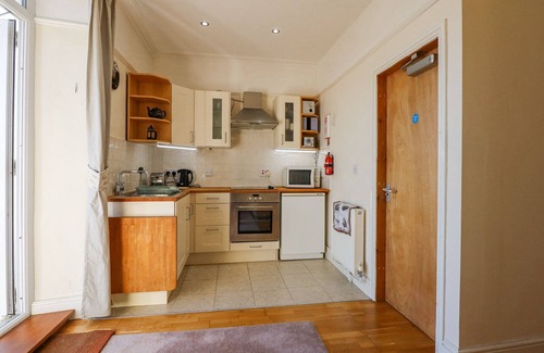 Porthmadog Cottage | CAPTAIN’S QUARTERS, pet friendly in Porthmadog
