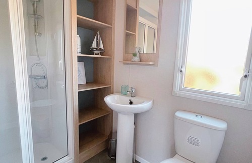 Perranporth House | Caravan on Haven resort and small walk to beach!